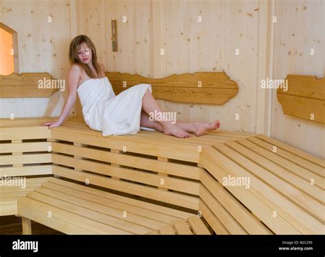 naked ladies in sauna